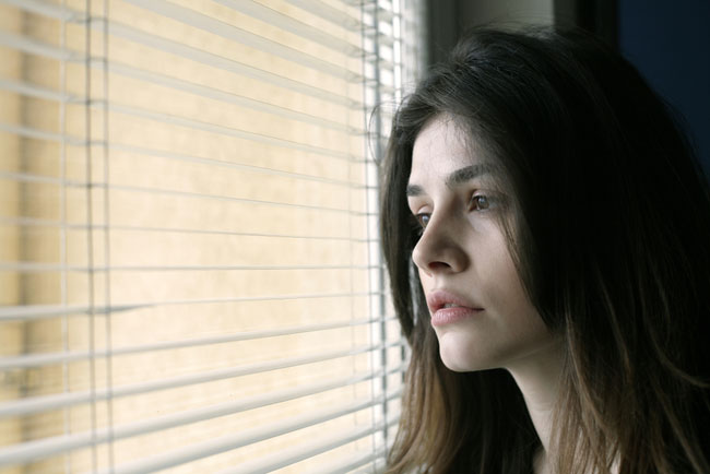 Mẹ chồng lừa lọc khiến vợ chồng tôi điêu đứng, tôi hận bà đến mức chết cũng không về chịu tang