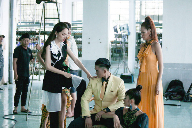 Siêu mẫu Việt Nam tập 2: Hăng hái tâng bốc chiến thuật của mình, Hương Giang bị giám khảo khác bắt ngay thóp