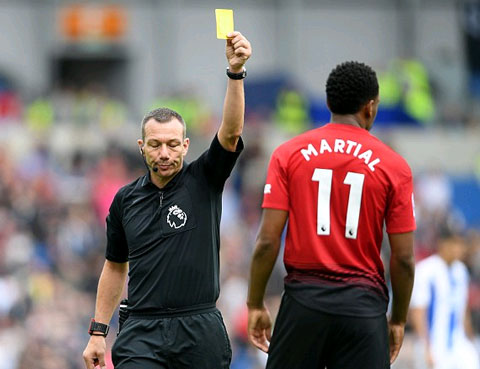 Martial bất ngờ muốn ở lại M.U vì tin Mourinho sẽ mất việc