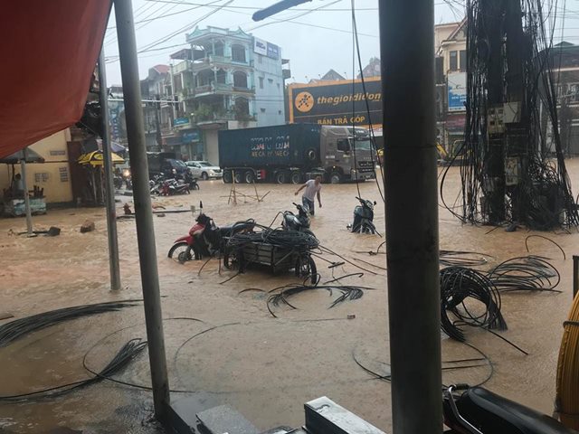 Mưa lớn liên tiếp, Hạ Long thất thủ