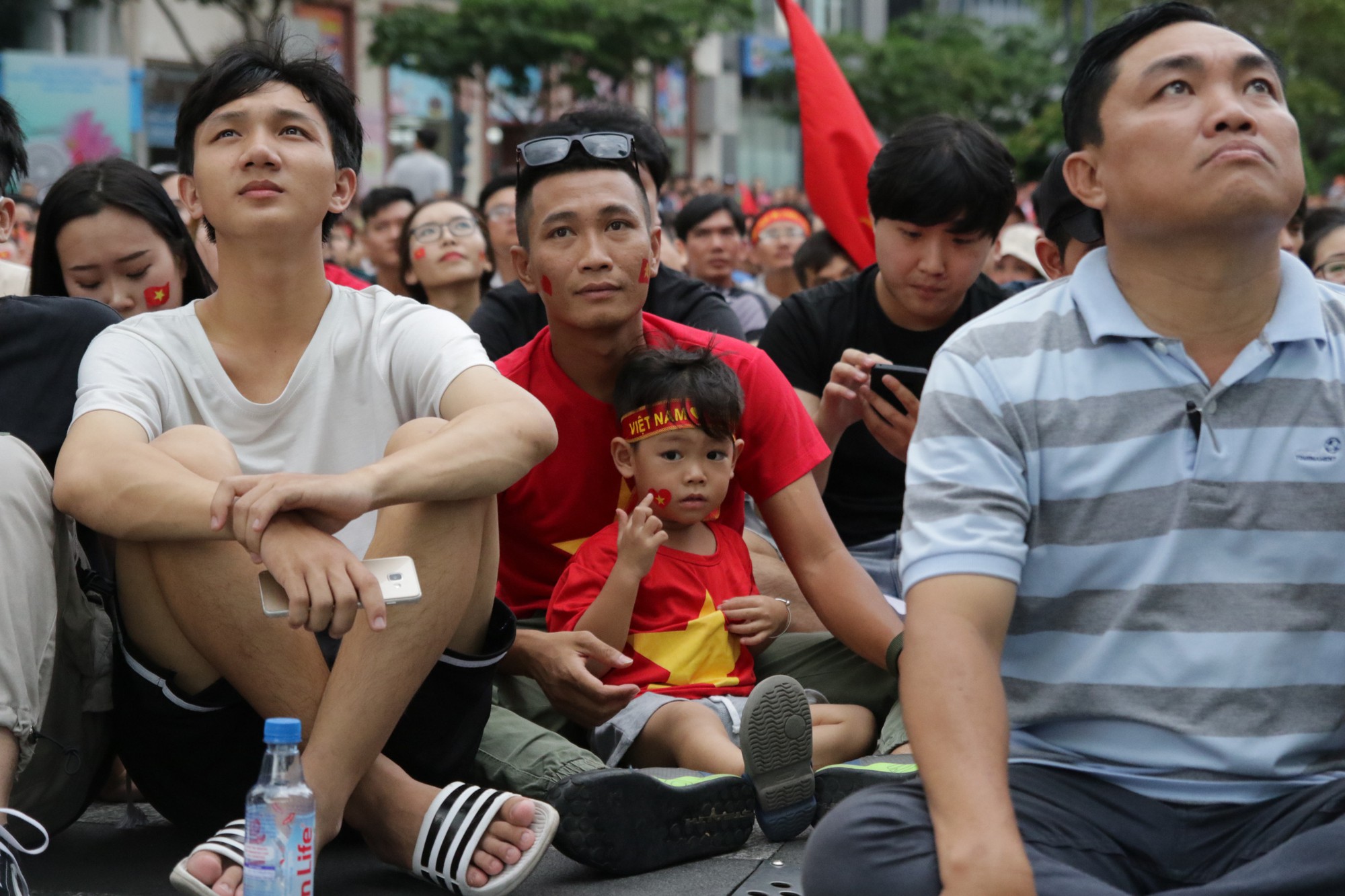 Những nỗi buồn cổ động viên sau thất bại của U23 Việt Nam