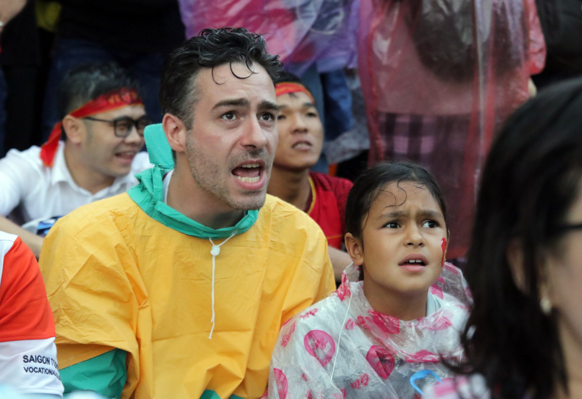 Những nỗi buồn cổ động viên sau thất bại của U23 Việt Nam