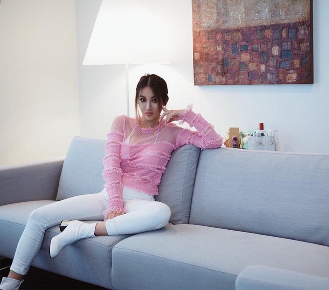 Richkid 23 tuổi đã được Forbes vinh danh: lai 3 dòng máu, xinh đẹp và quyến rũ với thần thái hơn người