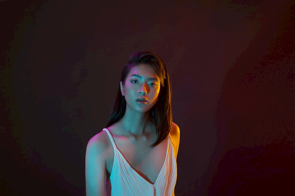 Vẻ đẹp thoát tục đầy mê hoặc của chàng mẫu phi giới tính Hải Đăng