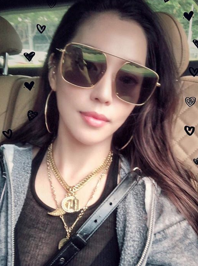 Chân dung hội bạn thân Rich Kid đình đám nhất châu Á: Đẹp, giàu, giỏi khó kiếm trong thiên hạ!