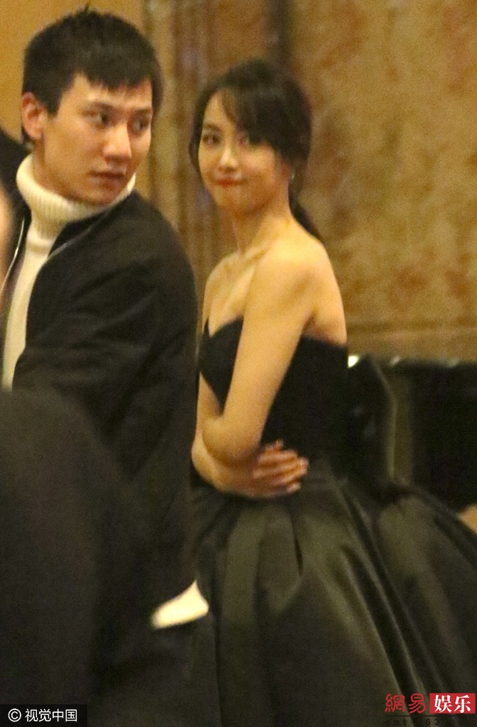 Ngược đời nhan sắc mỹ nhân Hàn - Trung: Ảnh chính thức bị dìm như thảm họa, hình chụp vội thì đẹp đỉnh cao