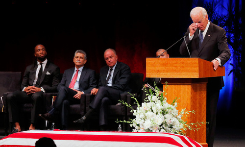 Cựu phó tổng thống Mỹ đọc điếu văn tại lễ truy điệu John McCain
