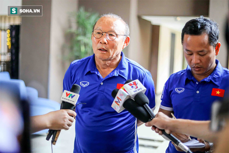 HLV Park Hang-seo đang tung hỏa mù hay cố nói cứng trước UAE?