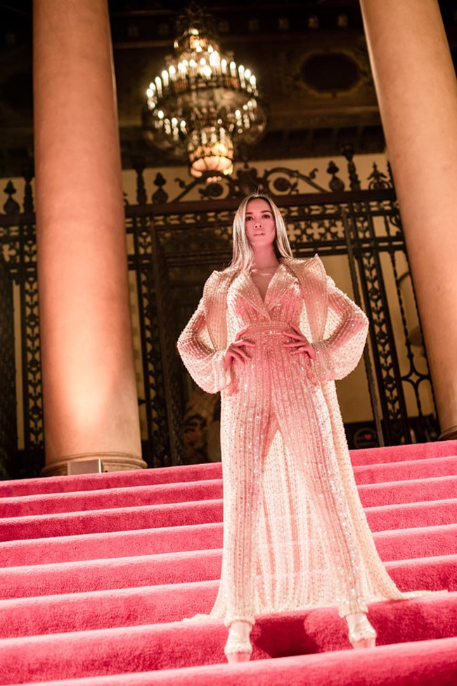 Những bộ váy mặc như không gây tranh cãi của Thuỷ Tiên, Hà Hồ và người đẹp Việt