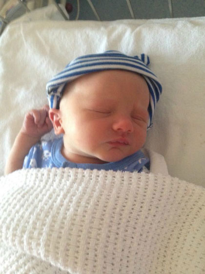 Lá thư chạm trái tim ông bố viết cho con sơ sinh vừa mất