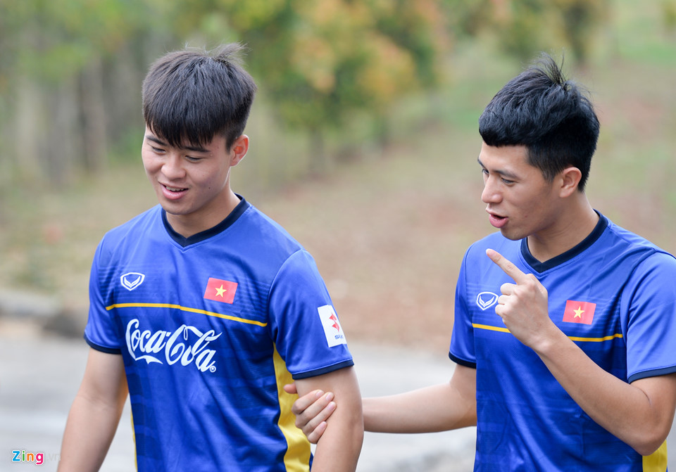 Đức Huy, Văn Đức háo hức khi được ăn mít trên đất Indonesia