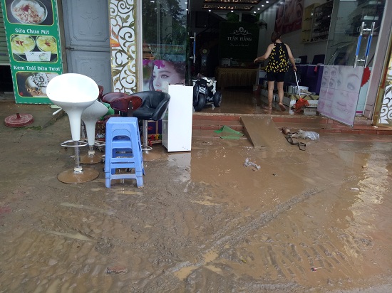 Sơn La: Hàng nghìn hộ dân vất vả chạy lụt trong đêm