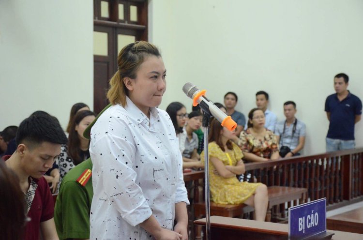 Người mẹ kế thừa nhận đồng thuận việc chồng đánh con riêng: ‘Bị cáo rất ân hận trước việc làm của mình, việc đánh cháu K. là không đúng’