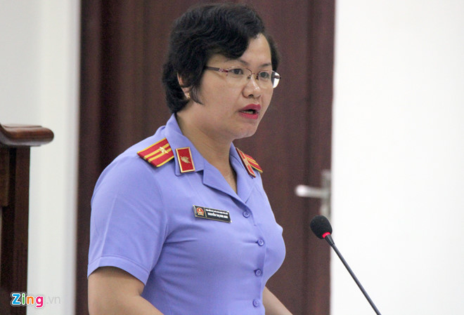 Bố đẻ đánh con trai gãy xương sườn bị đề nghị tối đa hơn 6 năm tù