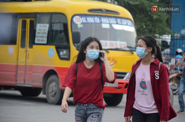 Ngày làm việc cuối cùng trước kỳ nghỉ 2/9: Hàng nghìn người chen chúc tại bến xe, cửa ngõ kẹt cứng
