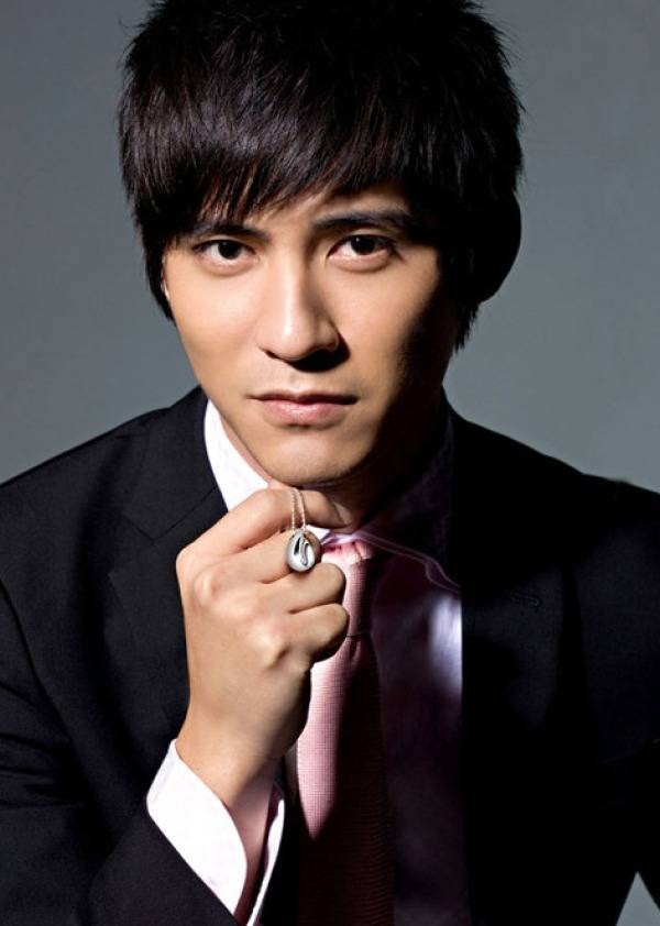 Châu Du Dân: Chàng lãng tử Vườn sao băng lận đận tình duyên, hết chúc phúc người yêu đi lấy chồng đến tiễn bạn gái cũ về nơi an nghỉ