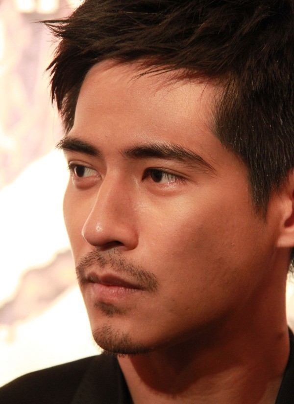 Châu Du Dân: Chàng lãng tử Vườn sao băng lận đận tình duyên, hết chúc phúc người yêu đi lấy chồng đến tiễn bạn gái cũ về nơi an nghỉ