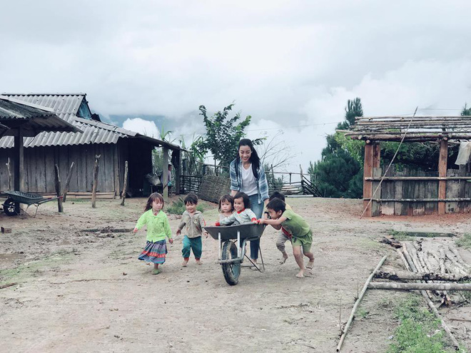 Cuộc sống của Đỗ Mỹ Linh thay đổi ra sao sau 2 năm đăng quang hoa hậu?