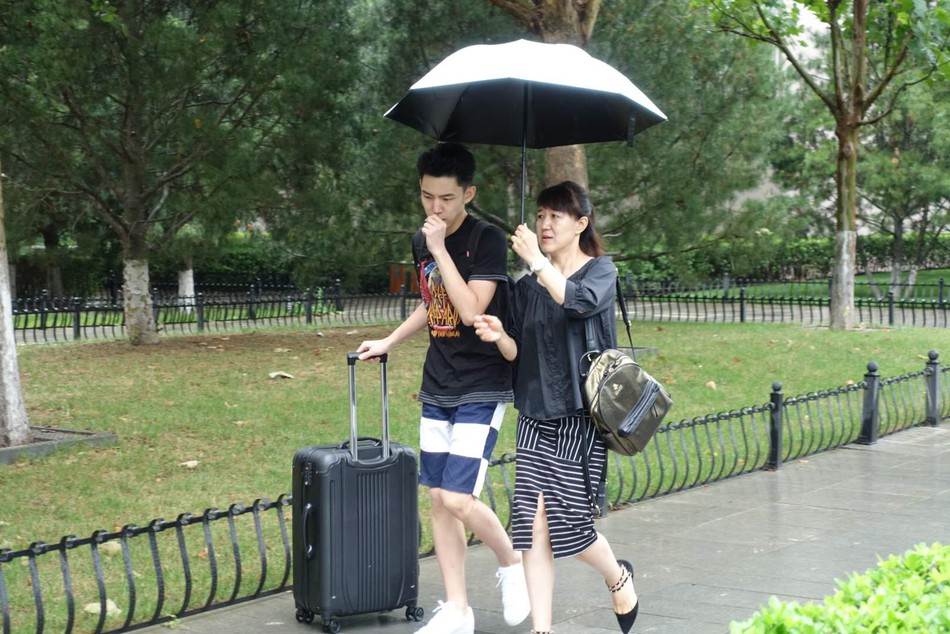 Ngày nhập học của lò đào tạo minh tinh Châu Á: Nhìn đâu cũng thấy trai xinh gái đẹp Ngày nhập học của lò đào tạo minh tinh Châu Á: Nhìn đâu cũng thấy trai xinh gái đẹp