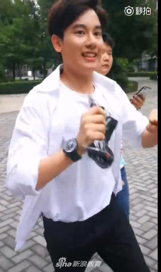 Ngày nhập học của lò đào tạo minh tinh Châu Á: Nhìn đâu cũng thấy trai xinh gái đẹp