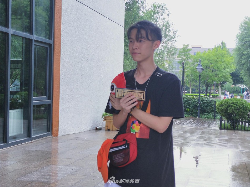 Ngày nhập học của lò đào tạo minh tinh Châu Á: Nhìn đâu cũng thấy trai xinh gái đẹp Ngày nhập học của lò đào tạo minh tinh Châu Á: Nhìn đâu cũng thấy trai xinh gái đẹp