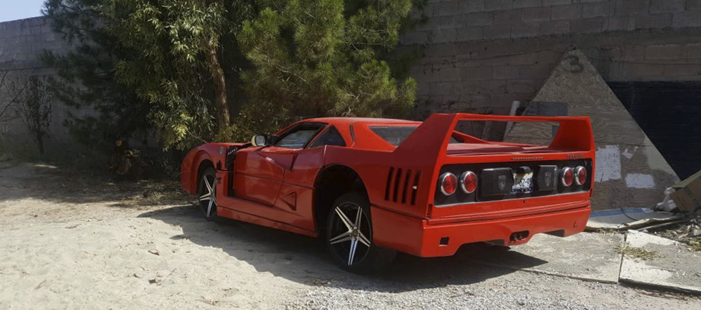 Siêu xe Ferrari F40 giá rẻ mạt 5.800 USD trên trang rao vặt