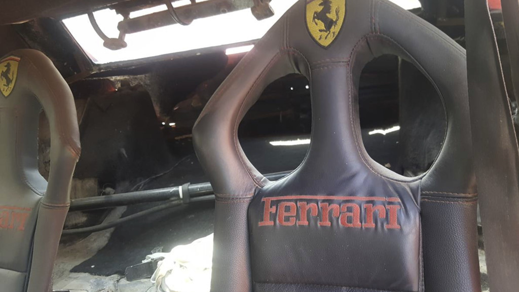 Siêu xe Ferrari F40 giá rẻ mạt 5.800 USD trên trang rao vặt