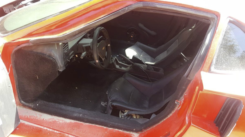 Siêu xe Ferrari F40 giá rẻ mạt 5.800 USD trên trang rao vặt