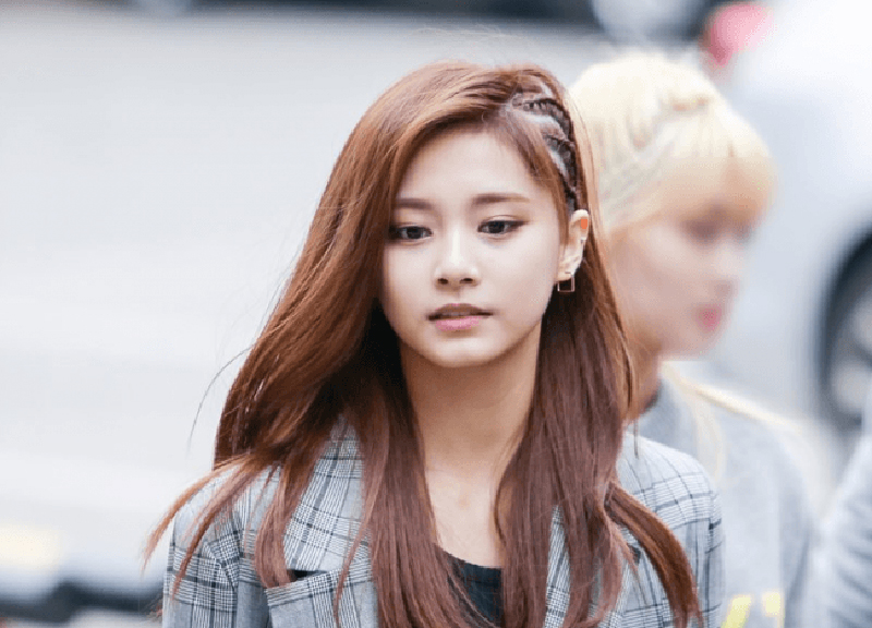 Không cần tới bệnh viện, bạn có vẫn có thể biết được cơ thể đang thiếu chất gì qua 4 dấu hiệu khác thường trên khuôn mặt Không cần tới bệnh viện, bạn có vẫn có thể biết được cơ thể đang thiếu chất gì qua 4 dấu hiệu khác thường trên khuôn mặt