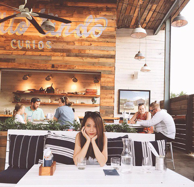 Bạn gái cầu thủ Minh Vương bất ngờ kỷ niệm 999 ngày yêu trước giờ Olympic Việt tranh huy chương đồng Bạn gái cầu thủ Minh Vương bất ngờ kỷ niệm 999 ngày yêu trước giờ Olympic Việt tranh huy chương đồng