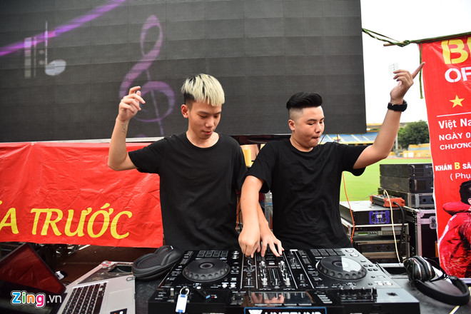 Hàng triệu cổ động viên lặng người sau loạt penalty cân não