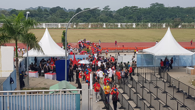 Hàng triệu cổ động viên lặng người sau loạt penalty cân não