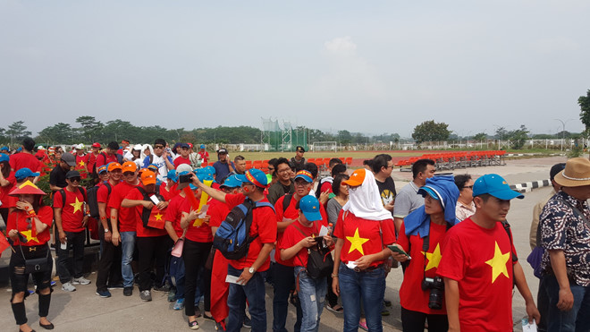 Hàng triệu cổ động viên lặng người sau loạt penalty cân não