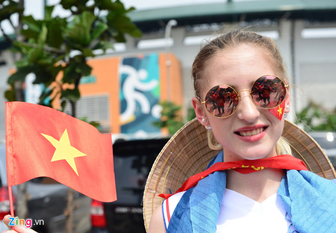 Hàng triệu cổ động viên lặng người sau loạt penalty cân não