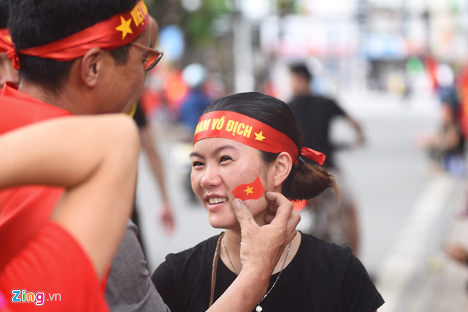 Hàng triệu cổ động viên lặng người sau loạt penalty cân não