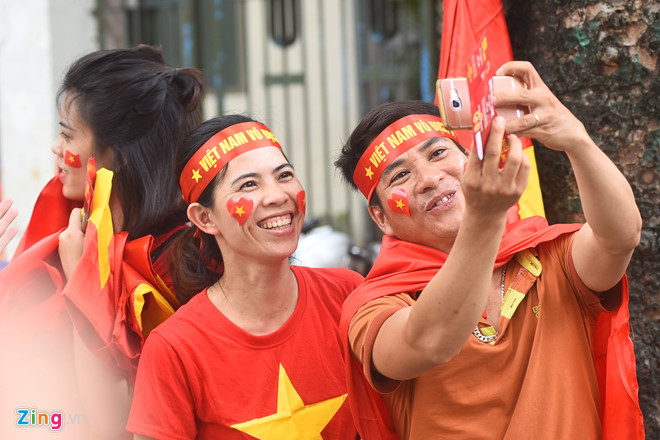 Hàng triệu cổ động viên lặng người sau loạt penalty cân não