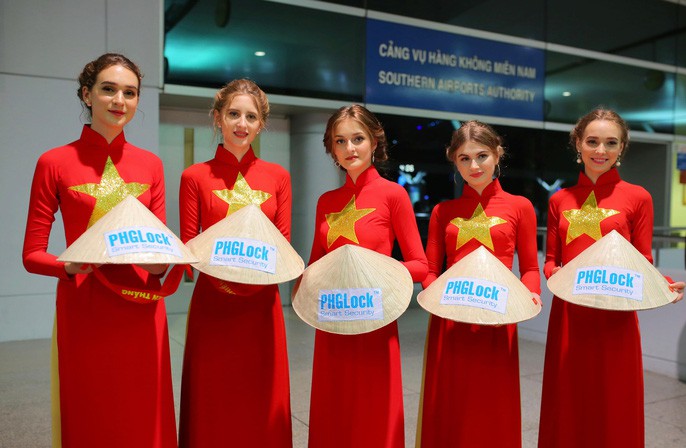 Hơn 300 CĐV bay sớm sang Indonesia tiếp lửa cho Olympic Việt Nam tranh HCĐ