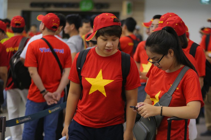 Hơn 300 CĐV bay sớm sang Indonesia tiếp lửa cho Olympic Việt Nam tranh HCĐ
