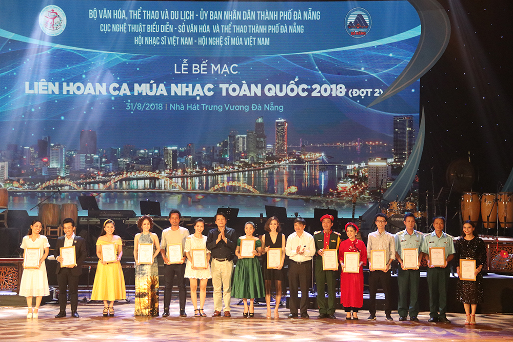 Bế mạc Liên hoan Ca múa nhạc toàn quốc 2018 (đợt 2)