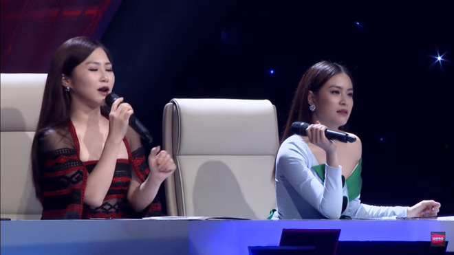 The Debut tập 13: Hương Tràm và Hoàng Thùy Linh liên tiếp đá đểu nhau trên sóng truyền hình