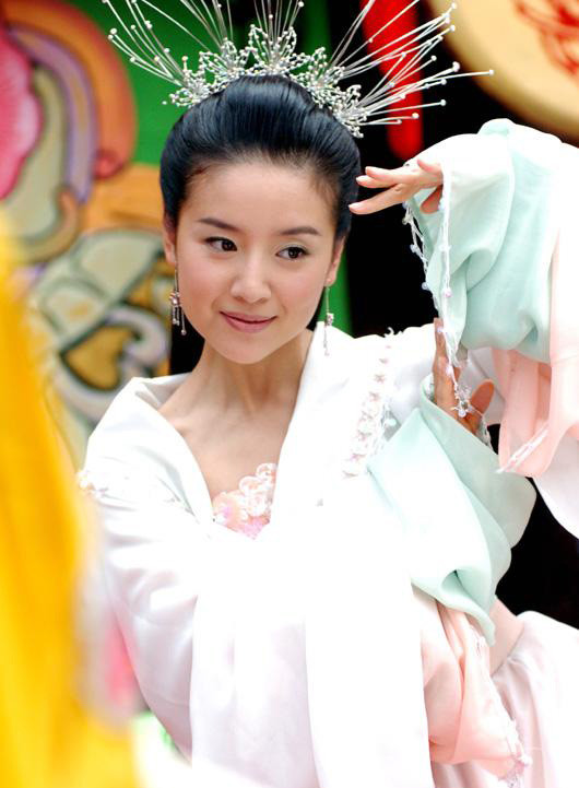 Bê bối tình ái của dàn sao Như Ý Truyện: Người dính nghi án mua dâm, kẻ tan nát sự nghiệp vì ngoại tình qua đêm với trai trẻ