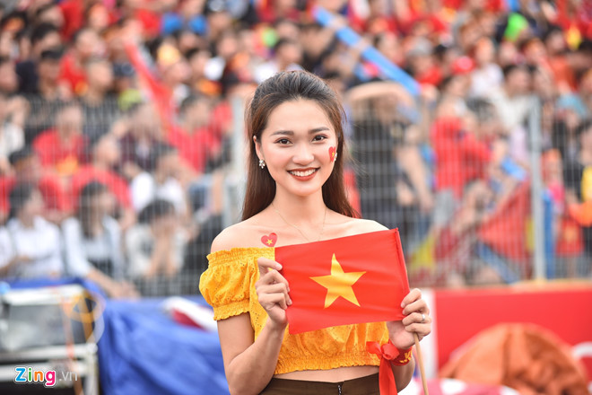 Hàng triệu cổ động viên lặng người sau loạt penalty cân não