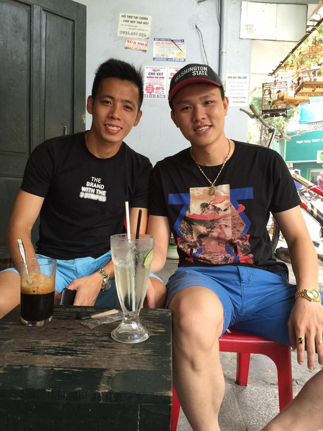 Tiền đạo Văn Quyết - người ghi bàn thắng tung lưới Olympic UAE già thứ nhì đội tuyển, là anh rể tương lai của Duy Mạnh