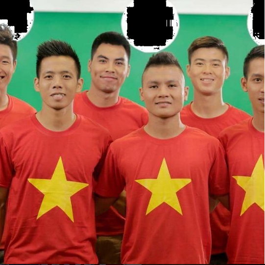 Tiền đạo Văn Quyết - người ghi bàn thắng tung lưới Olympic UAE già thứ nhì đội tuyển, là anh rể tương lai của Duy Mạnh