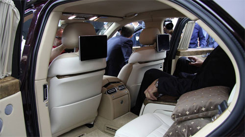 Rolls-Royce của Nga trình làng - siêu sedan 598 mã lực