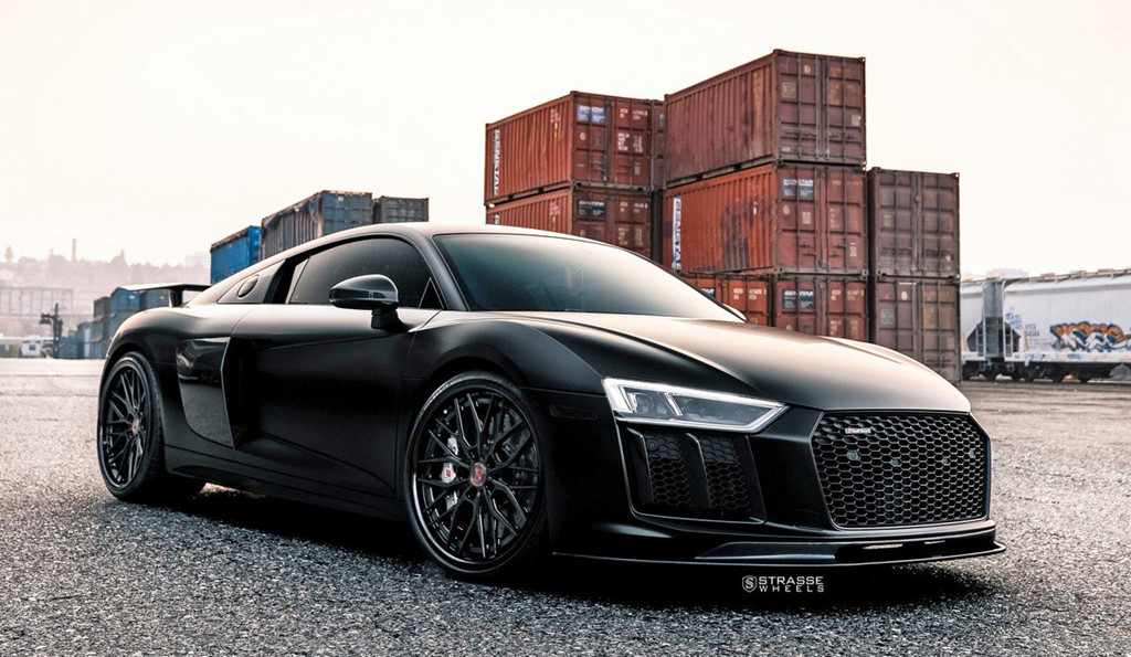 Audi R8 V10 Plus độ chiến đấu cơ tàng hình