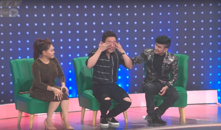 Giọng ải giọng ai tập 6: Trấn thành khóc nức nở khi nghe Hồng Ngọc hát Giọng ải giọng ai tập 6: Trấn thành khóc nức nở khi nghe Hồng Ngọc hát