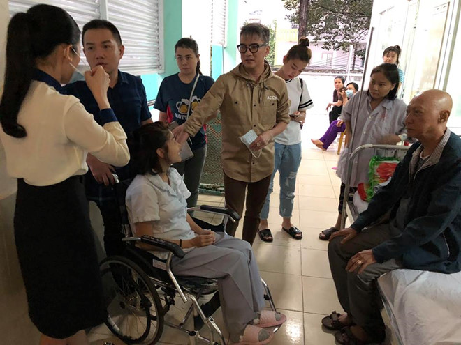 Mai Phương, Lê Bình bật khóc khi Đàm Vĩnh Hưng, Lệ Quyên đến thăm