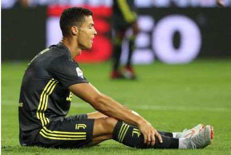 Ronaldo tịt ngòi trận thứ ba liên tiếp: Gay go thật rồi đấy CR7