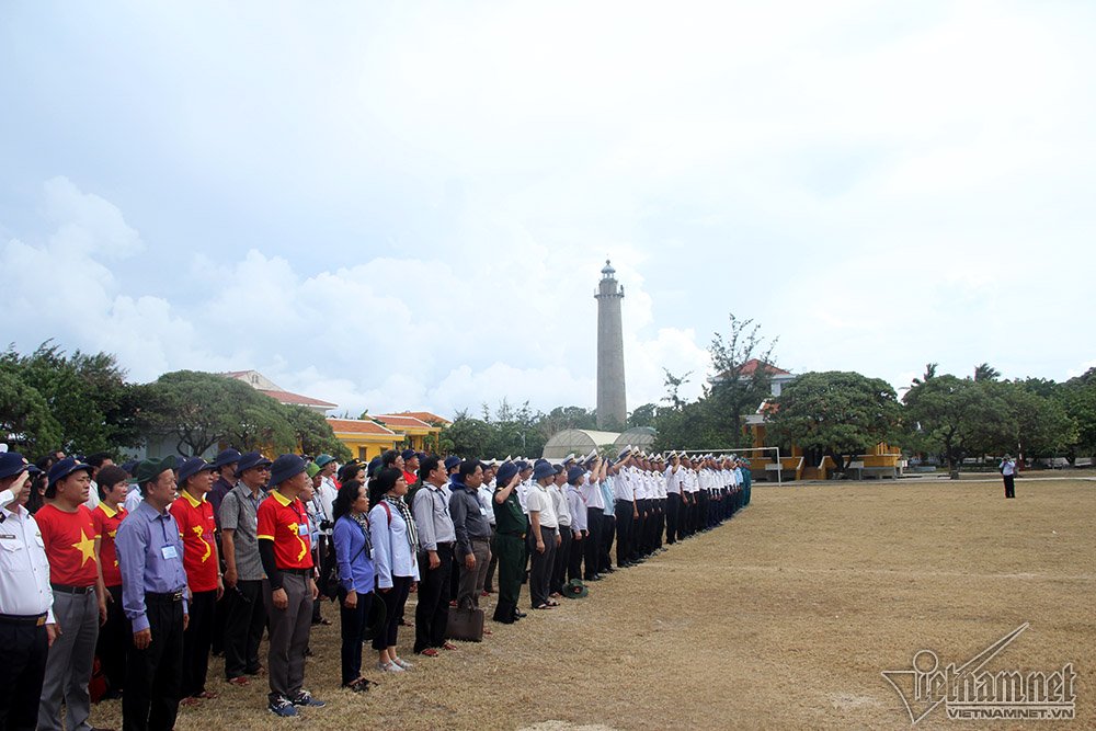 Lời thề son sắt dưới cờ Tổ quốc ở Trường Sa